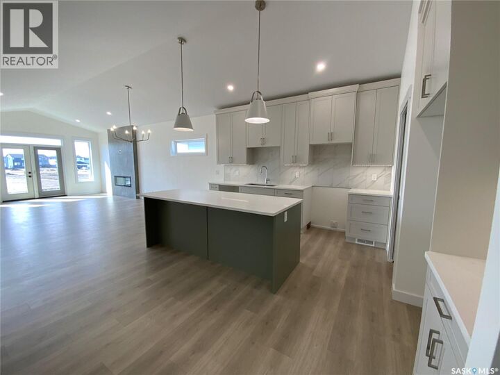 Property Photo: 242 Doran Way SK S7H 4N2
