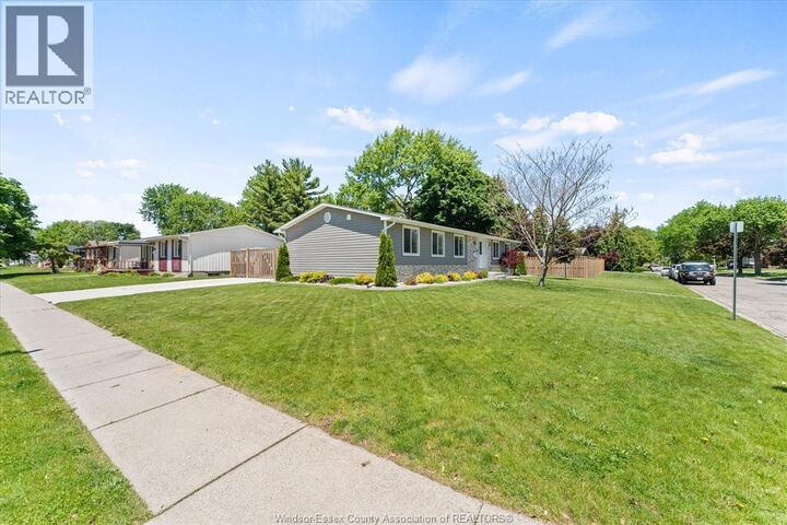 Property Photo: 2895 Stillmeadow ON N8R 1M9