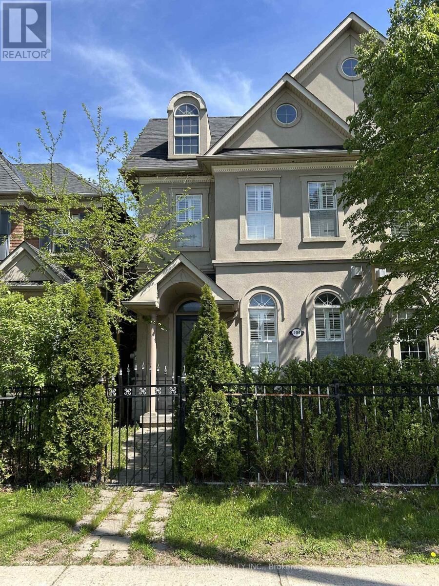 Property Photo: 3484 Eglinton Avenue West ON L5M 7P4