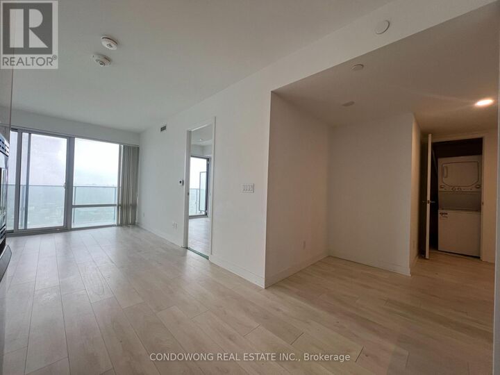 Property Photo:  501 Yonge Street 4812  ON M4Y 0G8 