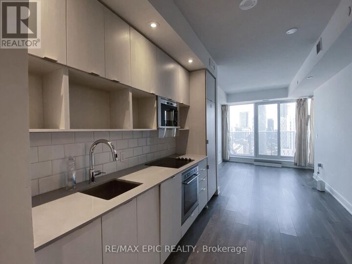 Property Photo:  89 McGill Street 2510  ON M5B 0B1 