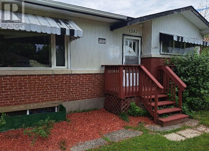 Property Photo: 1282 Lansing Avenue ON P3A 4C3