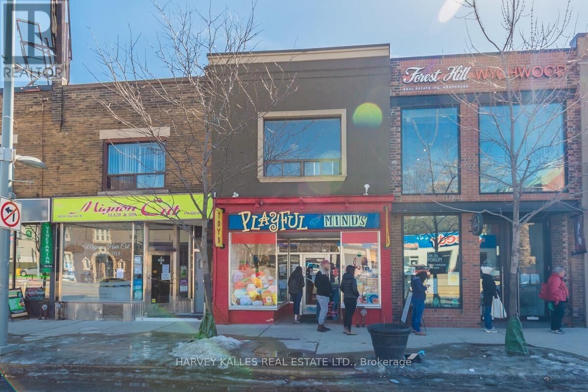 Property Photo: 657 St Clair Avenue West Upper ON M6C 1A7