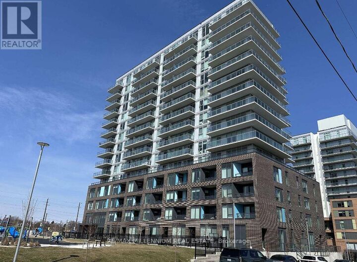 Property Photo: 185 Deerfield Road 1310 ON L3Y 0G7