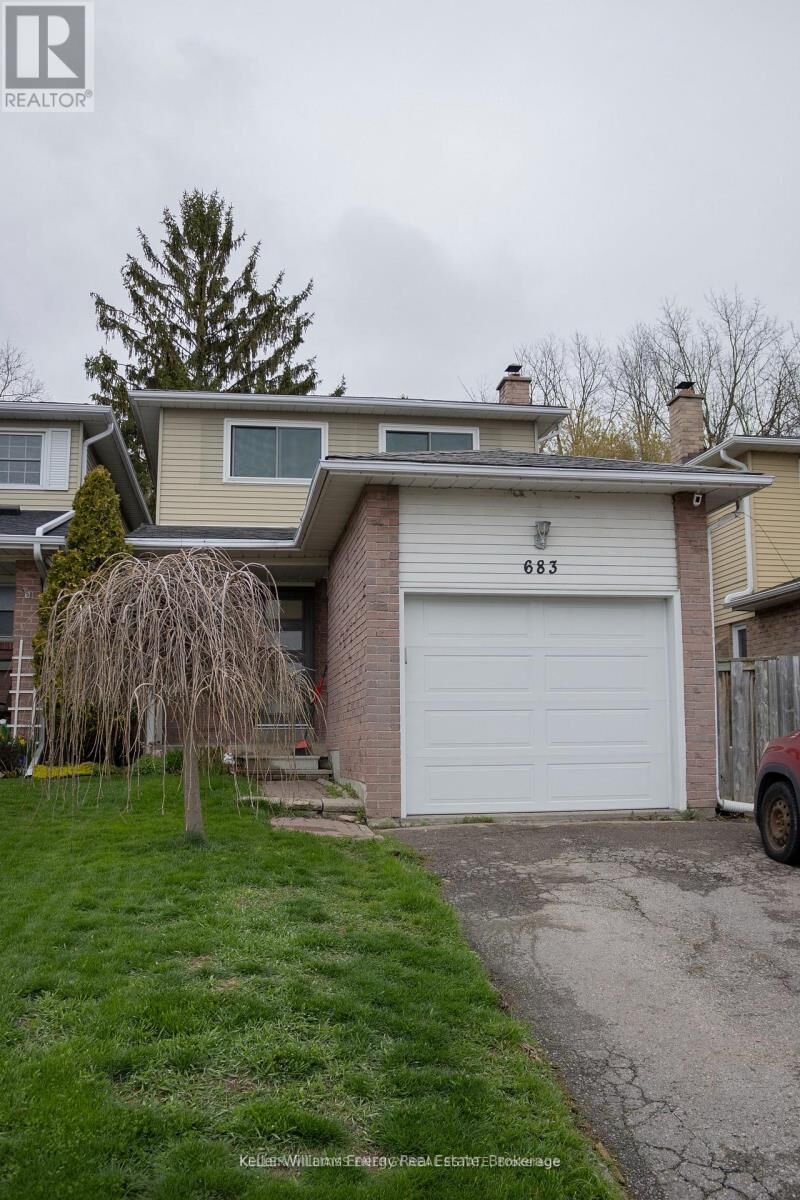 Property Photo:  683 Grandview Drive  ON L1H 7V9 