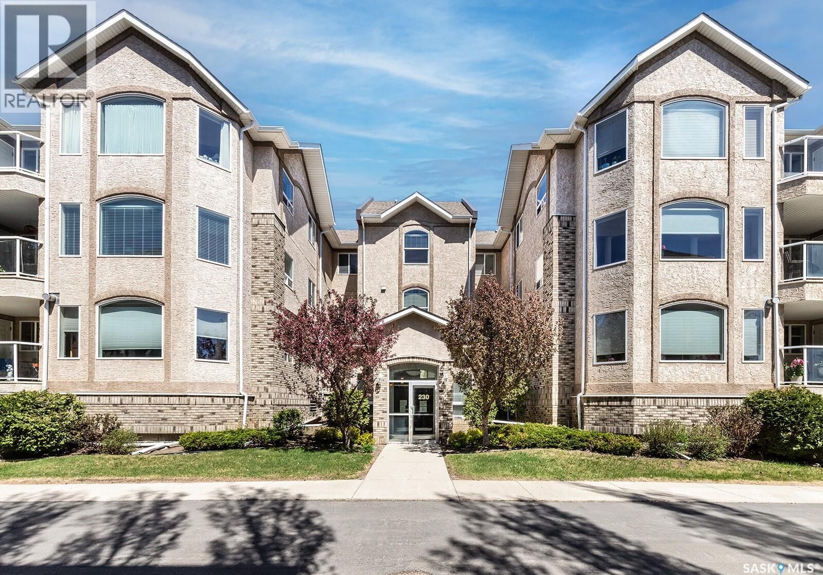 Property Photo:  104 230 Heath Avenue  SK S7S 1N7 