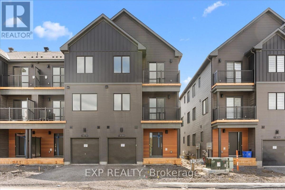 Property Photo: 1008 Elixir Place ON K2W 0P1