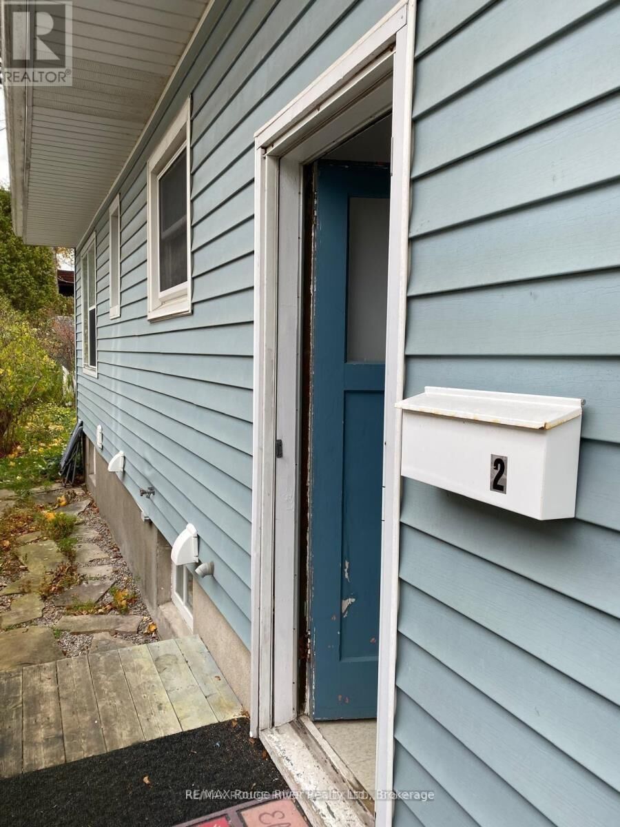 Property Photo:  200 Trent Street East  ON L1N 1L6 