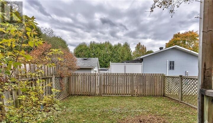 Property Photo:  14 Craig Street  ON K7H 3K1 