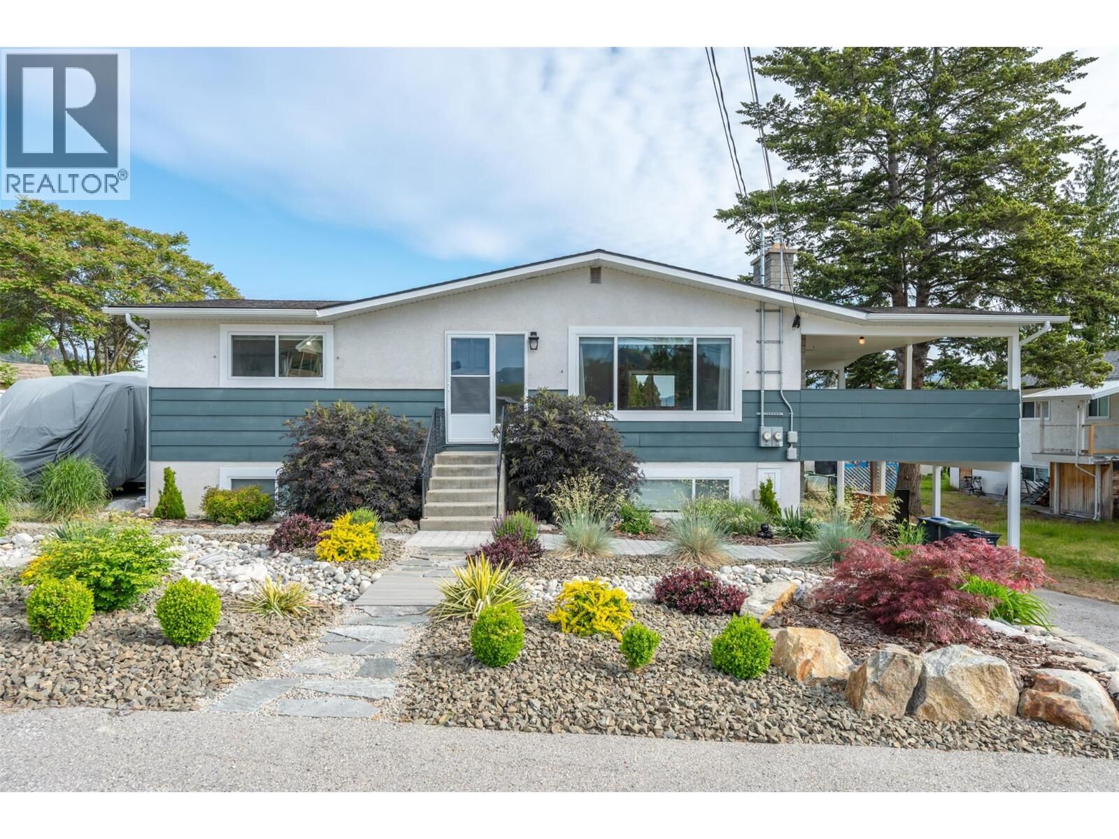 Property Photo: 11512 Harvey Street BC V0H 1Z0