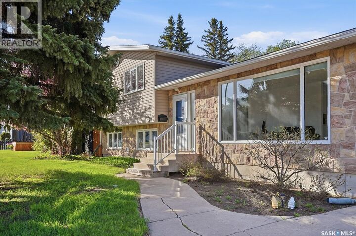 Property Photo: 28 Malta Crescent SK S7L 3W1