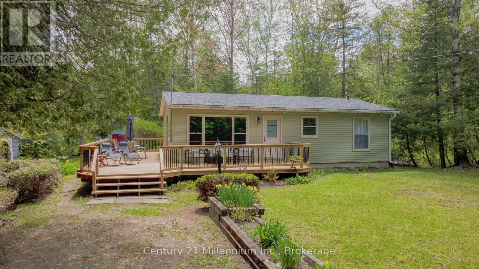 Property Photo:  28 Jay Street  ON N0H 2C5 