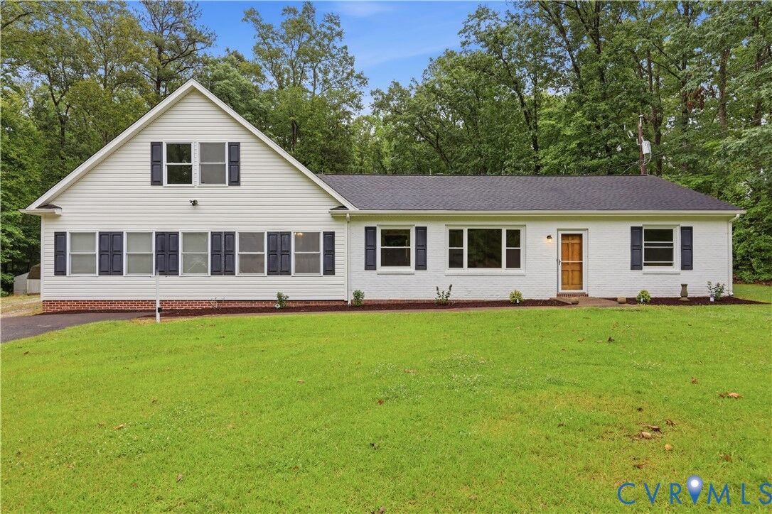 Property Photo:  10152 Georgetown Road  VA 23116 