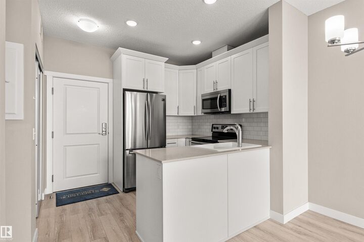 12804 140 Avenue NW 412 — photo 1