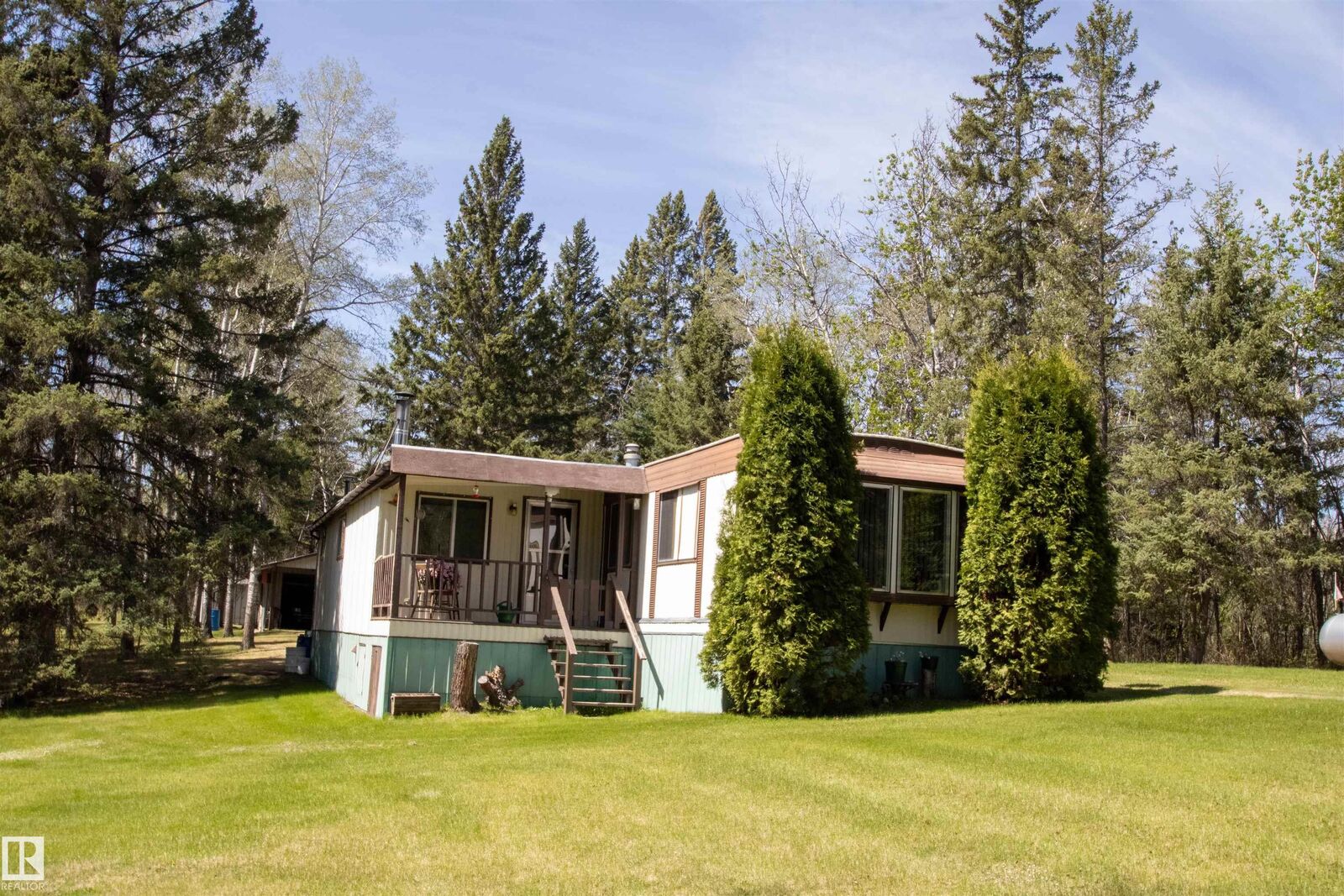 Property Photo:  55428 Secondary 881  AB T0A 3A0 