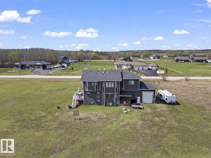 Property Photo: 33 42011 Twp 624 Road AB T9M 1P2