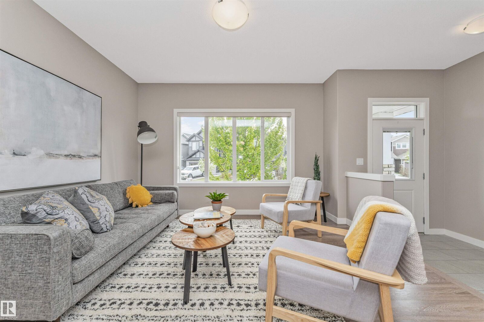 Property Photo: 22124 85 Avenue NW AB T5T 7E4