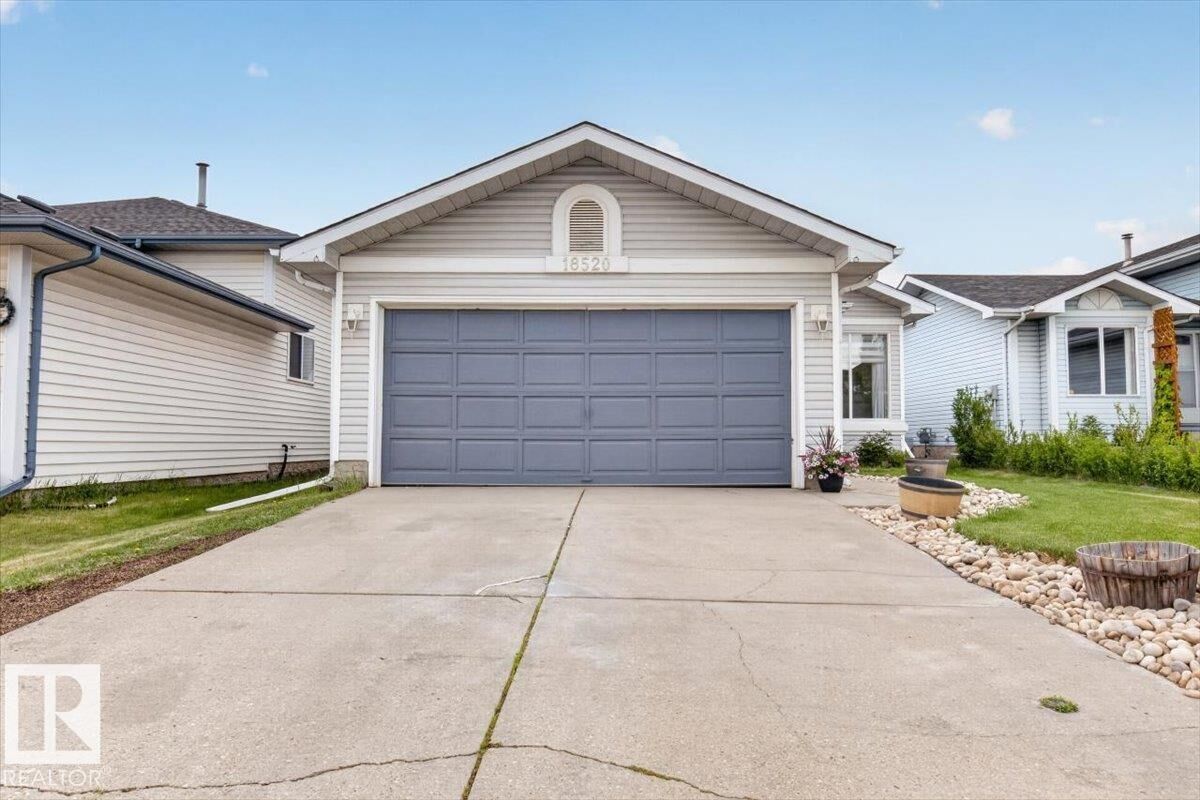 Property Photo:  18520 77 Avenue NW  AB T5T 5X3 