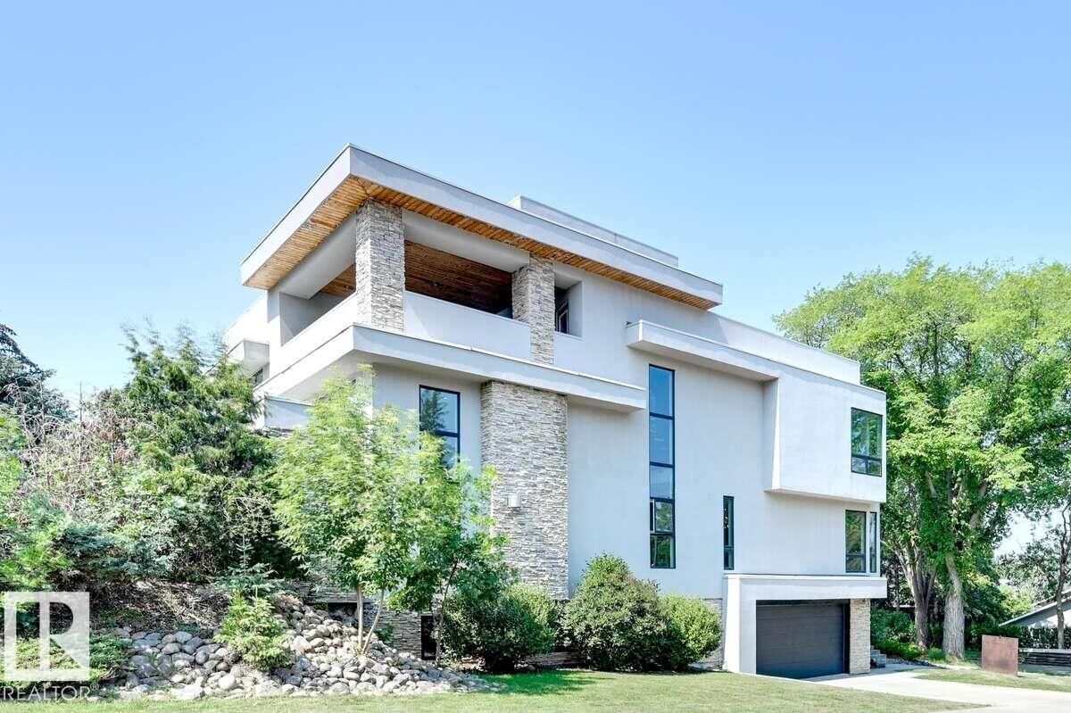Property Photo: 14A Birch Drive AB T8N 0C9
