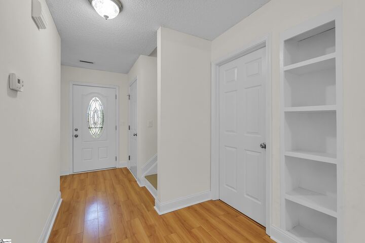 Property Photo:  4 Raleigh Court  SC 29681 