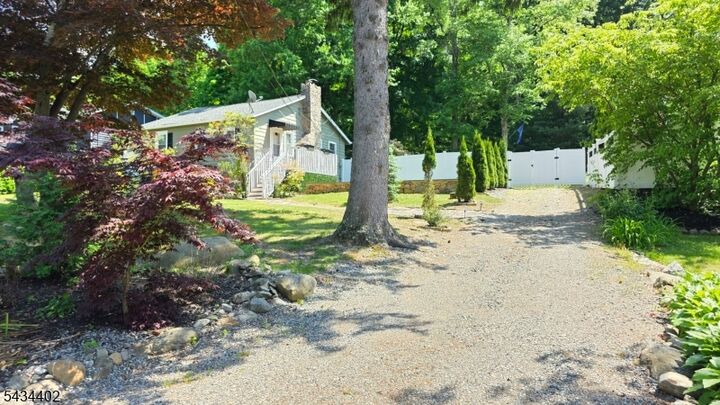 Property Photo:  37 Grandview Ave  NJ 07460 