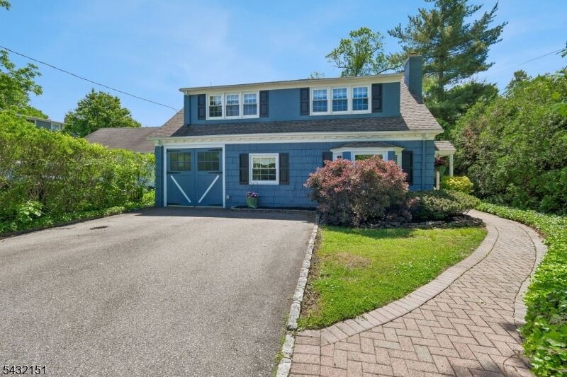 Property Photo:  150 West End Place  NJ 07016 