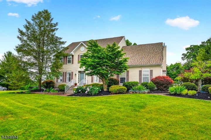Property Photo:  6 Big Top Dr  NJ 08530 