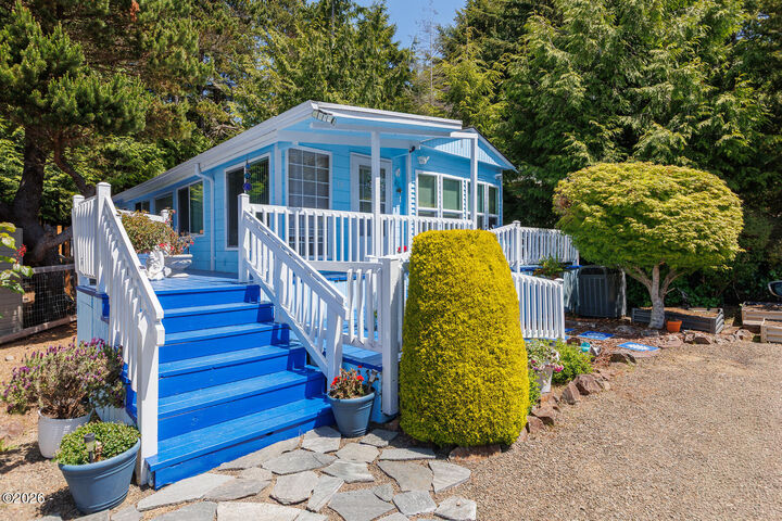 Property Photo:  3360 US-101 10  OR 97341 