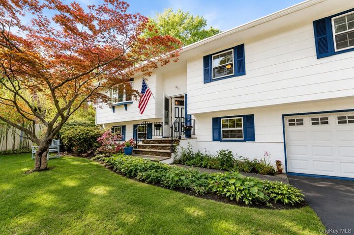 Property Photo:  22 Di Rubbo Drive  NY 10567 