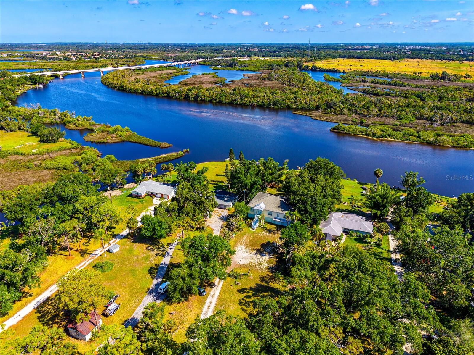 Property Photo:  11903 Upper Manatee River Road  FL 34212 