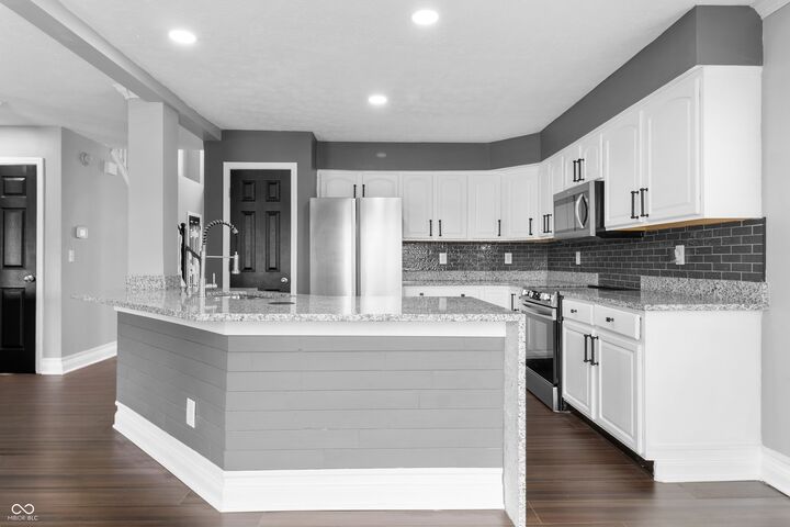 Property Photo:  6529 Sussex Drive  IN 46077 