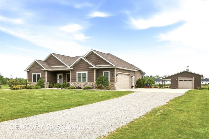 Property Photo:  11056 Sarle Road  MI 48623 