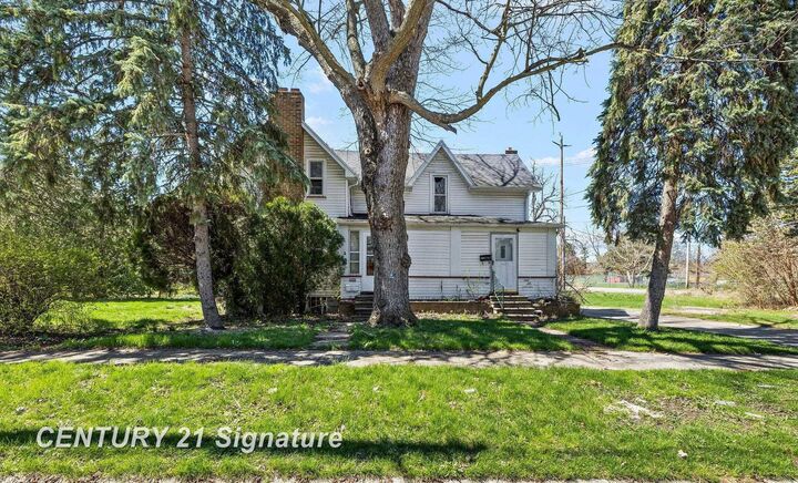 Property Photo: 1911 Lincoln Avenue MI 48601