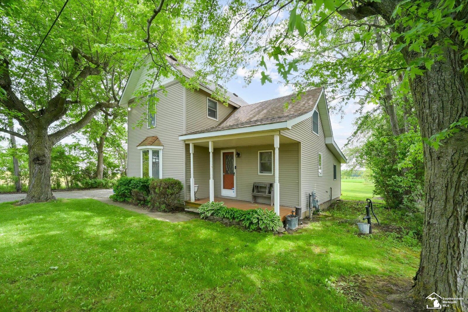 Property Photo:  750 E Labo Road  MI 48117-9032 