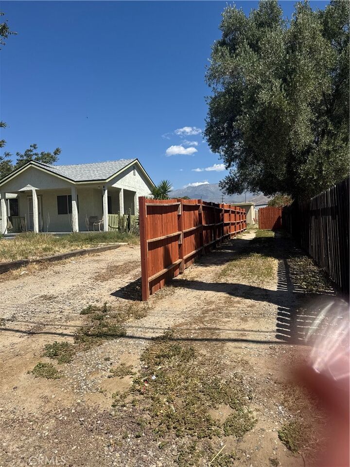 Property Photo:  491 E Barbour  CA 92220 