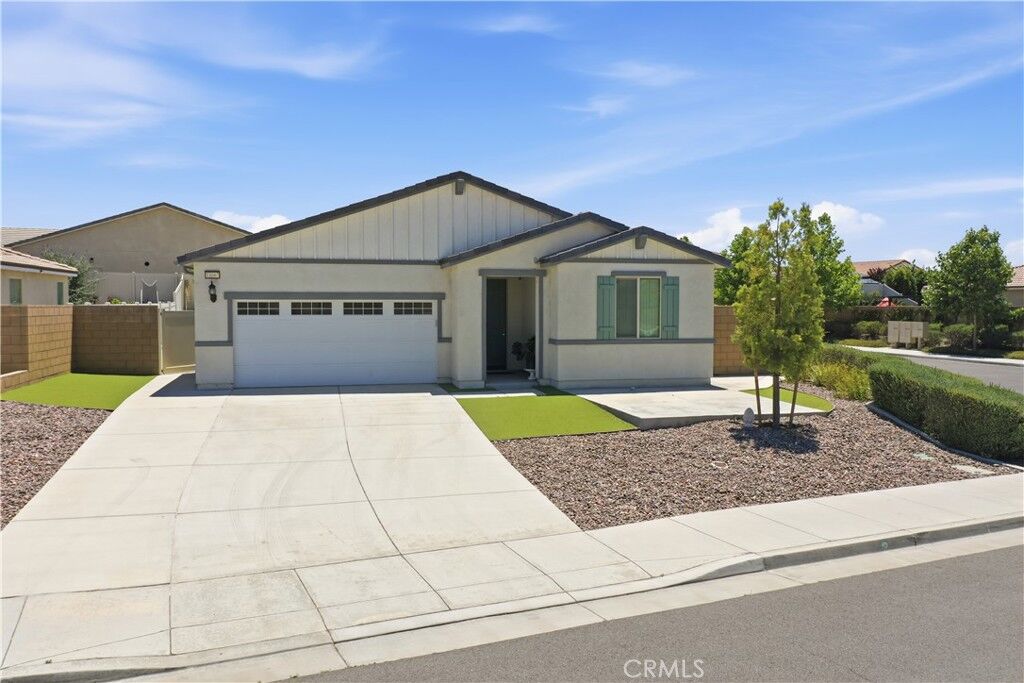 Property Photo:  33067 Muscadelle Court  CA 92596 