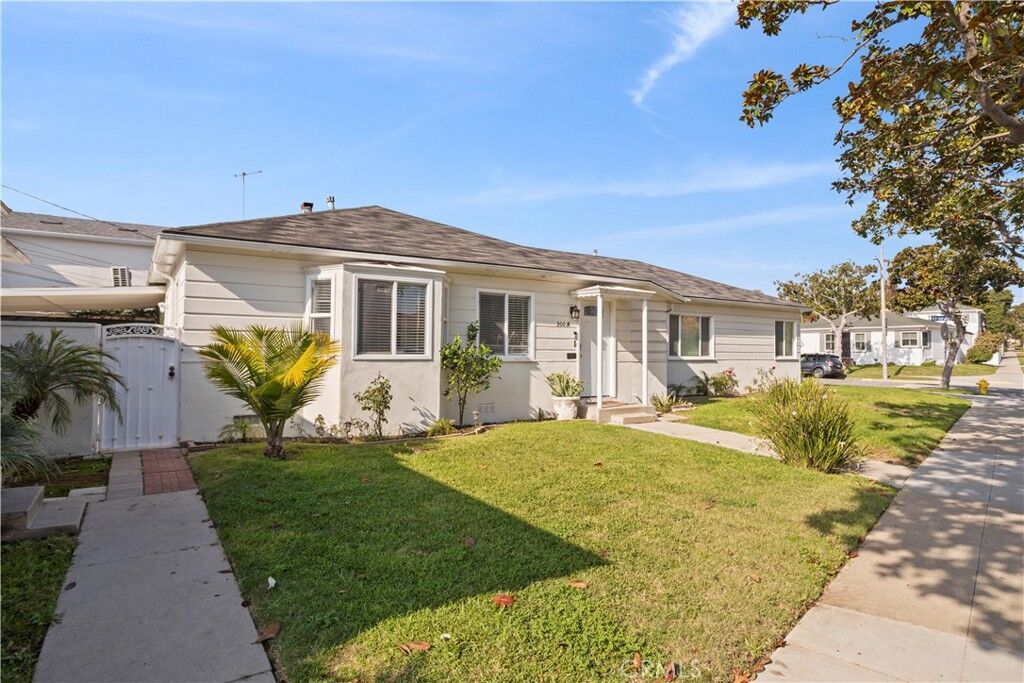 Property Photo:  300. W Hillsdale  CA 90302 