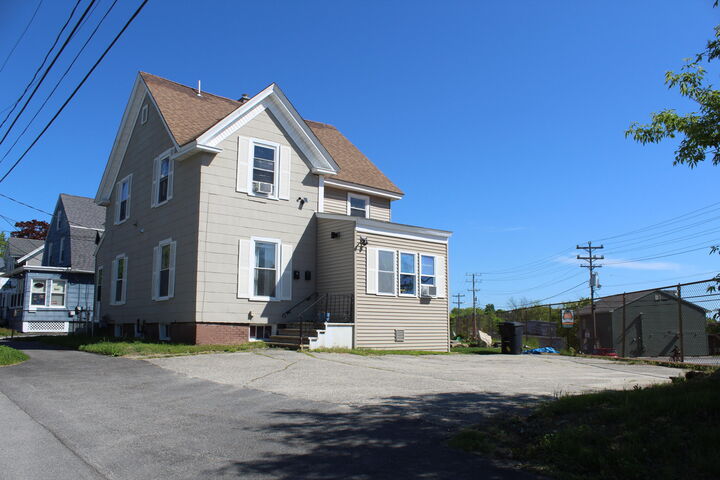 Property Photo: 7 Grove Street ME 04210
