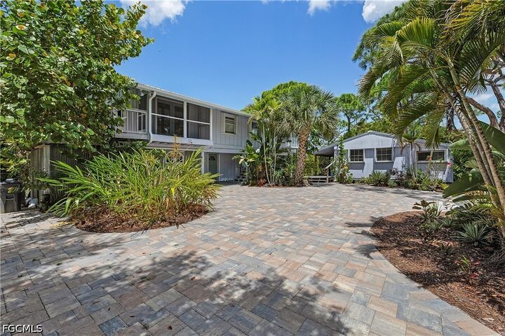 Property Photo:  10545 Habitat Trail  FL 33922 