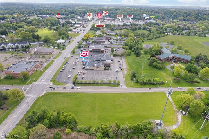 Property Photo: 2937 Woodlawn Avenue NW OH 44708