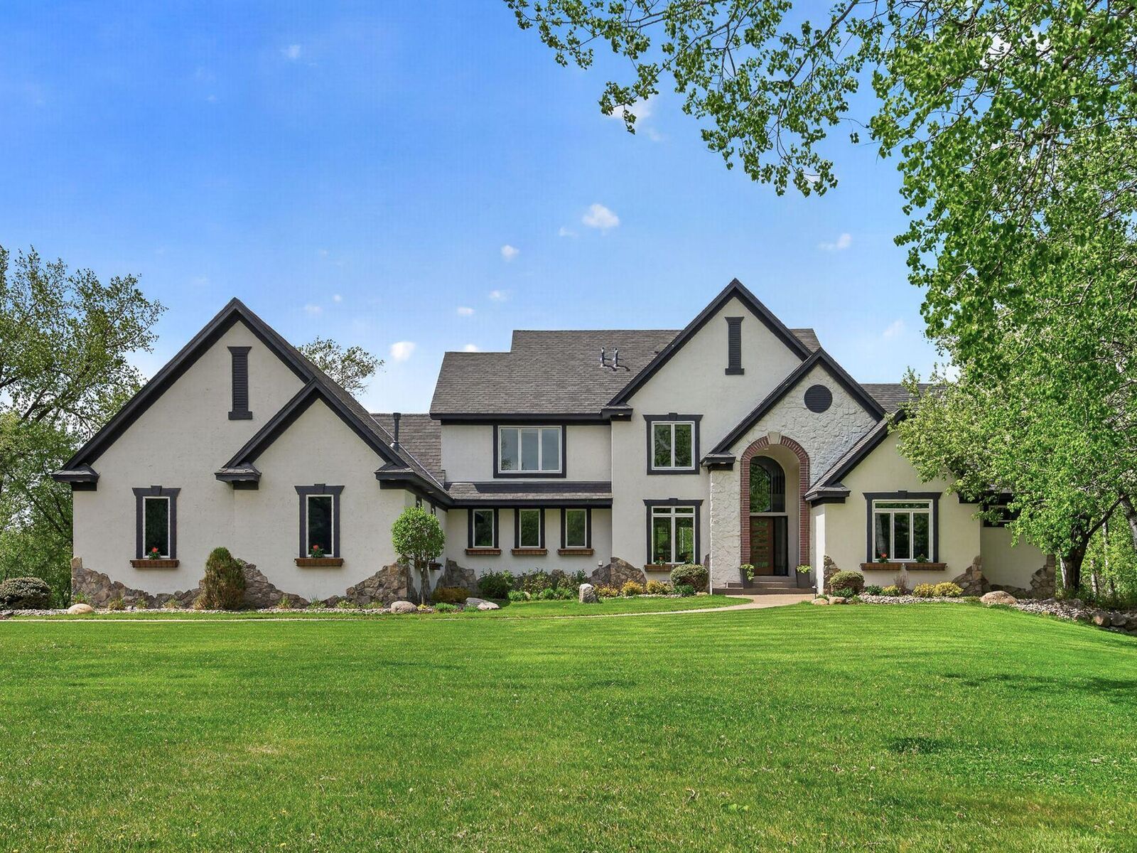 Property Photo: 8154 Ingberg Circle N MN 55082