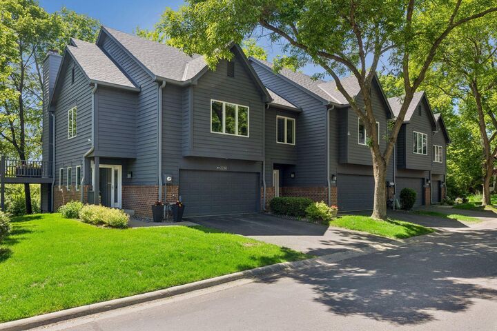 Property Photo:  2228 Sherwood Court  MN 55305 