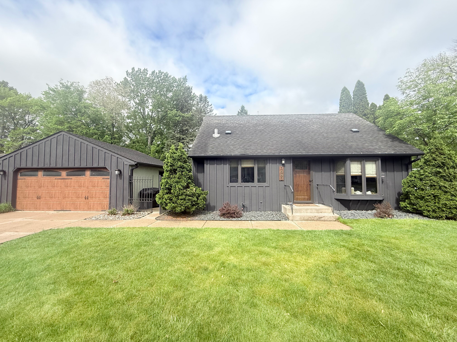 Property Photo:  3683 Howard Avenue  MN 55110 