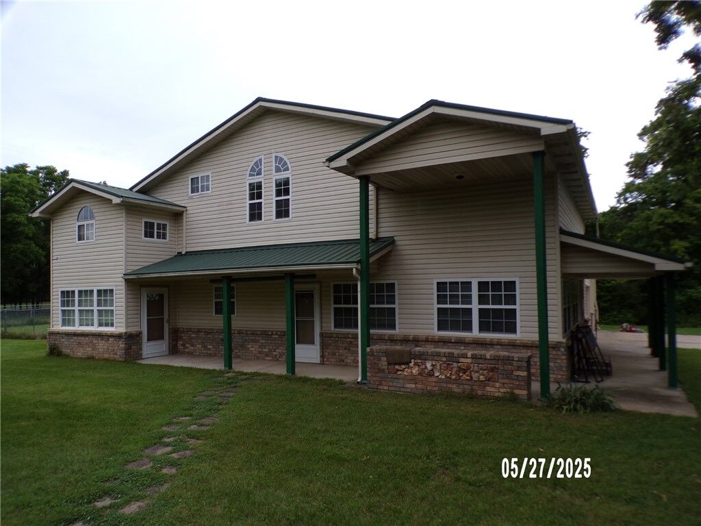Property Photo:  3049 N Arkansas  AR 72756 