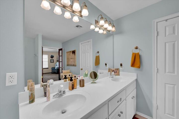 Property Photo:  2912 Astor Drive  OK 73072 