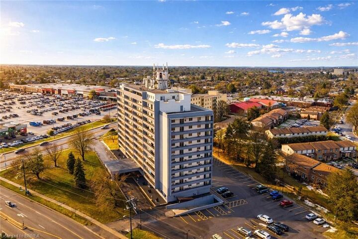 Property Photo:  640 West Street 909  ON N3R 6M3 