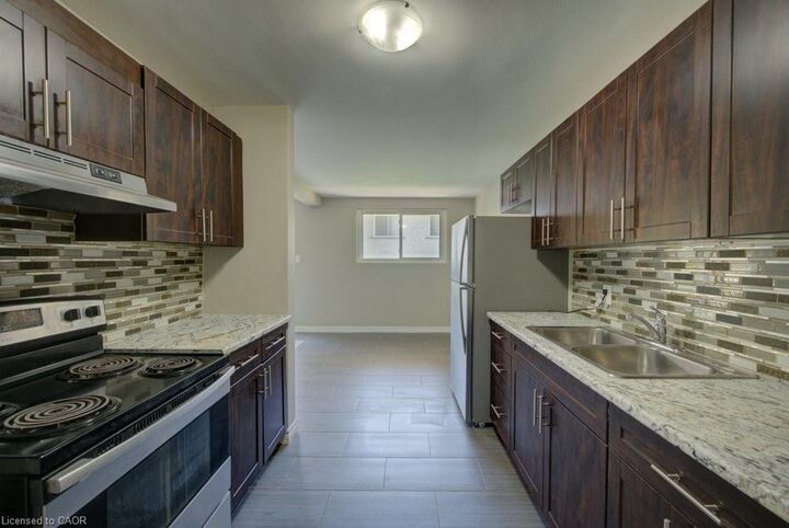 Property Photo: 326 Erb Street W 7 ON N2L 1W3