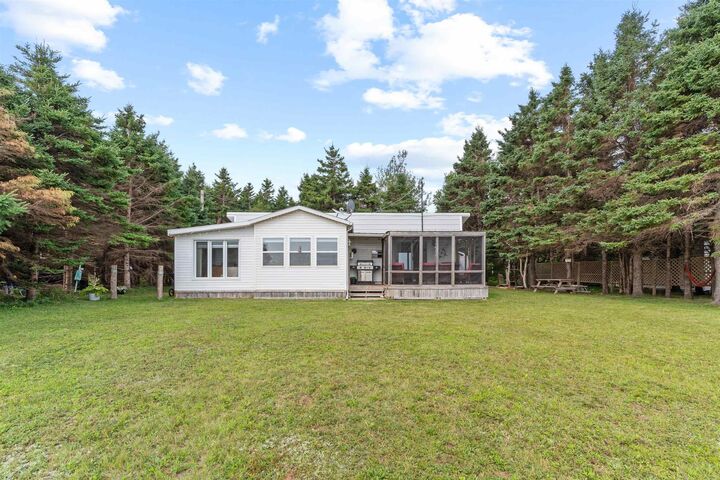 Property Photo:  93 Ocean View Crescent  PE C0B 2B0 