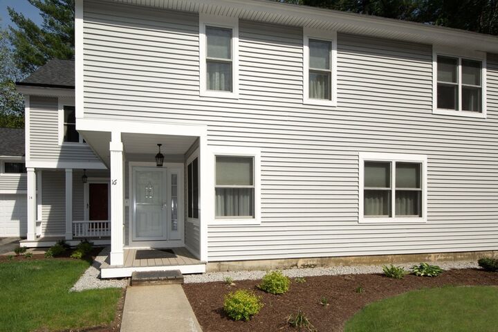 Property Photo:  16 Holly Ct 16  MA 02370 
