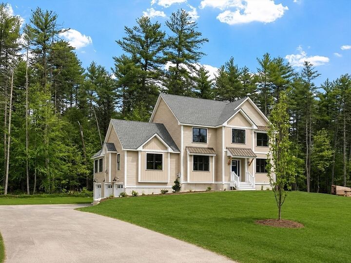 Property Photo: 16 Unkety Brook Way MA 01827